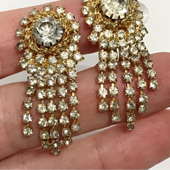 Vintage Best in Show Blue Ribbon Clear Rhinestone Chandelier Clip On Earrings - Picture 5 of 15
